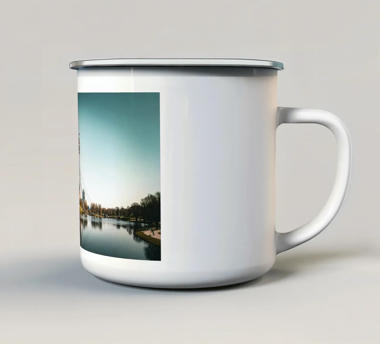 Olympia Turm tazza in smalto da Jonas Klein