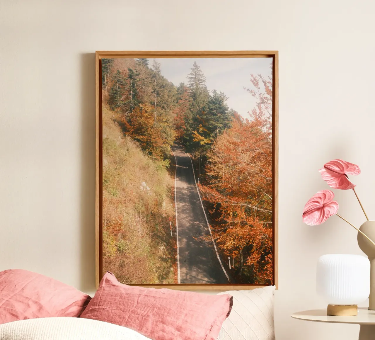 Autumn Road Through the Forest tela con Cornice a cassetta da FujiSwiss