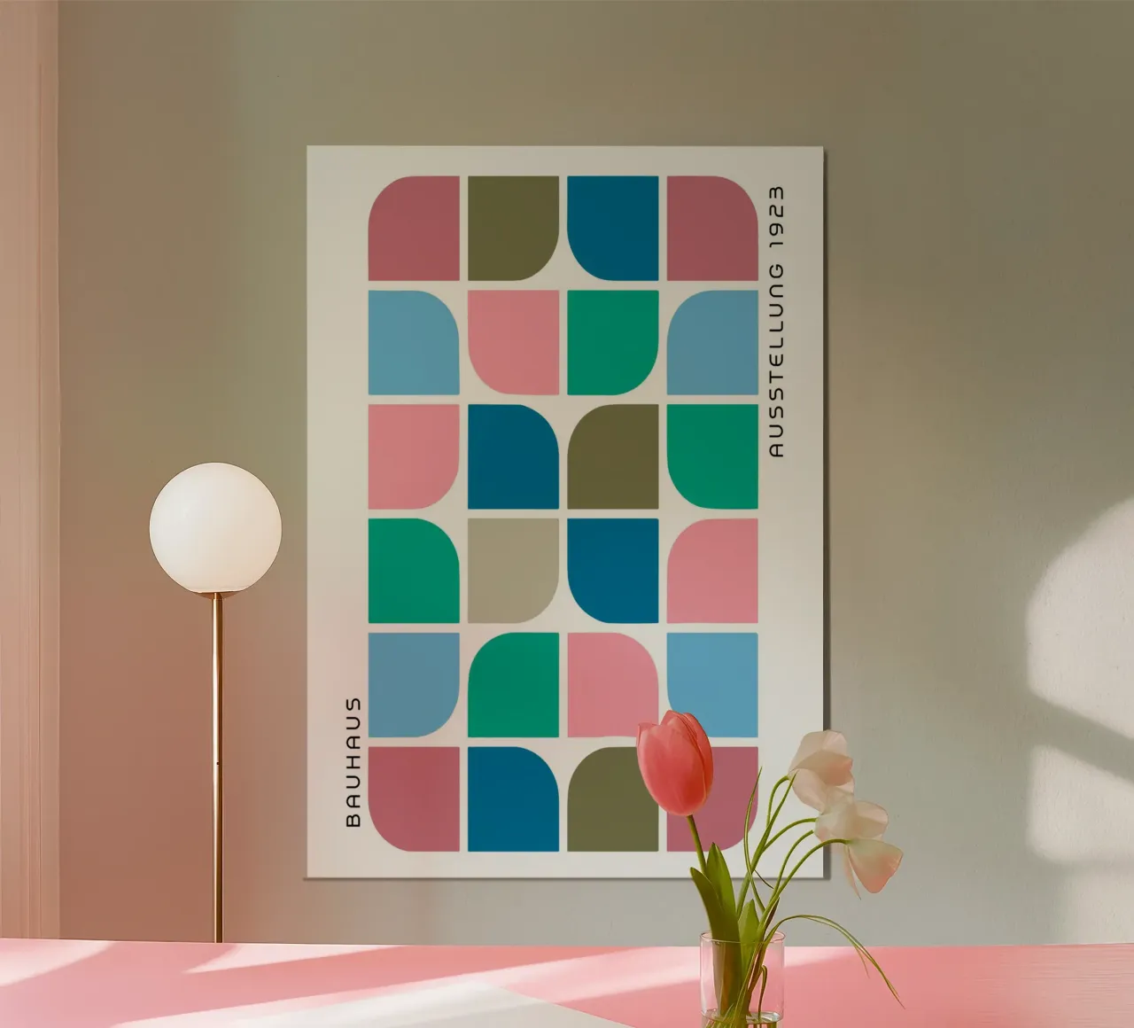 Exposition Bauhaus 1923 Geometric Color Pattern poster avec cadre en plastique de NorwesClub
