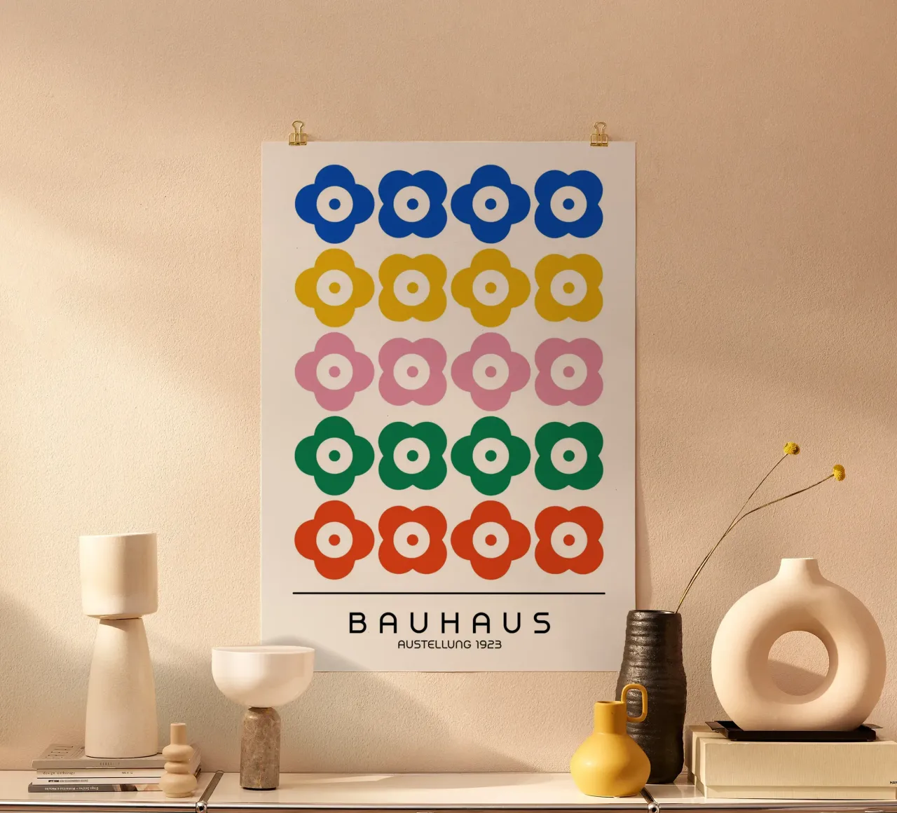 Bauhaus Ausstellung 1923 Geometric Flower Pattern Poster mit Kunststoffrahmen von NorwesClub
