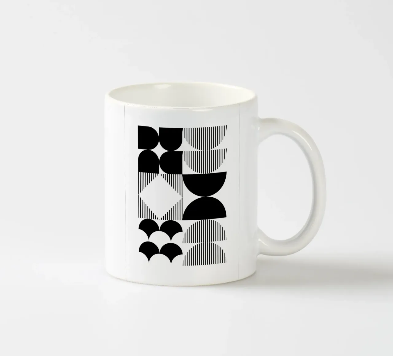 Bauhaus Geometrisch Abstract Zwart Wit Patroon Print keramische mok van NorwesClub