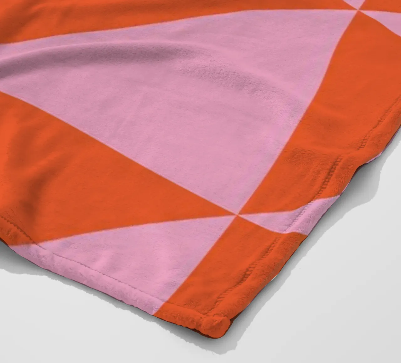 Bauhaus Ausstellung 1923 Geometric Triangle Pattern Fleecedecke von NorwesClub