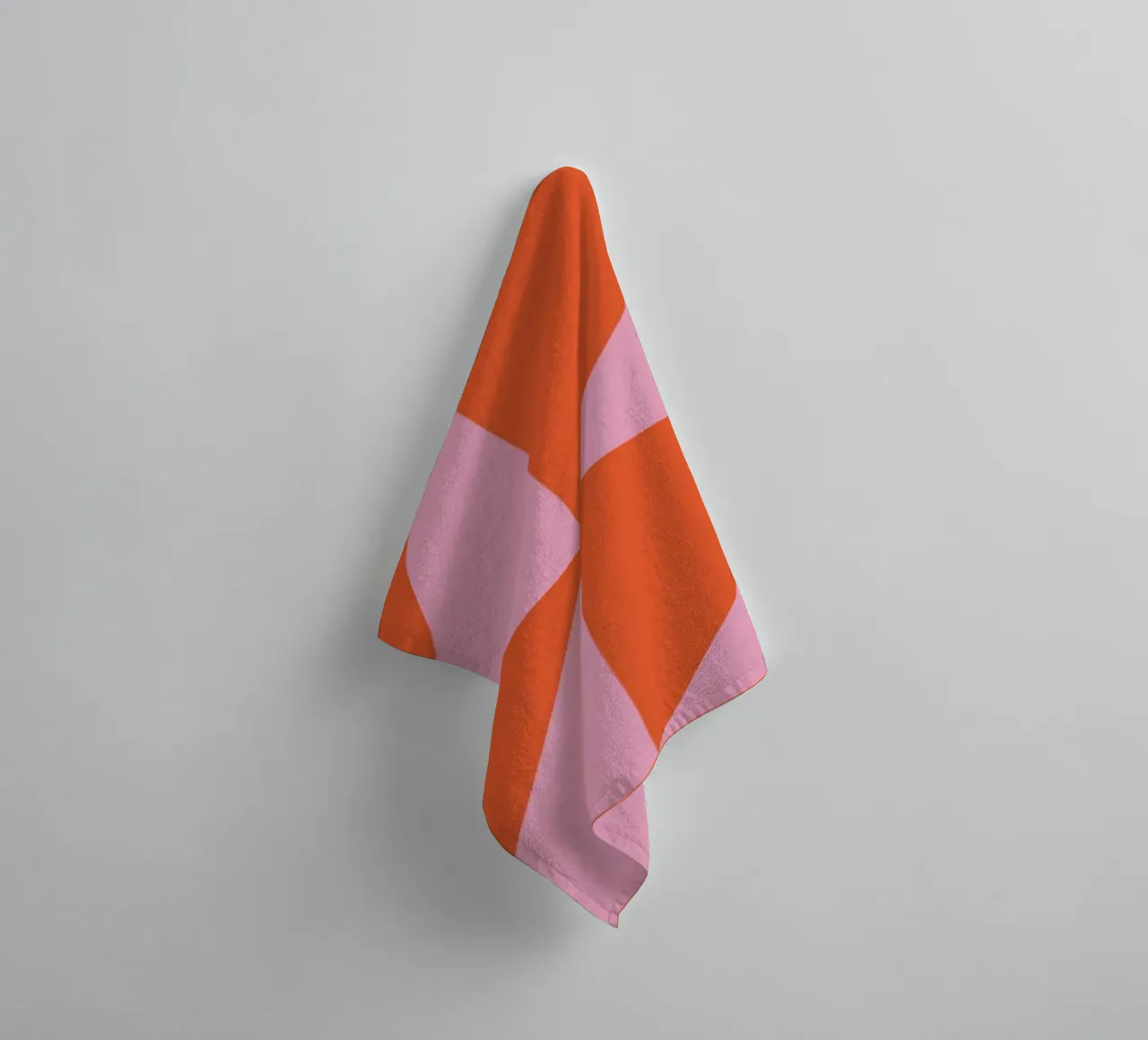Bauhaus Ausstellung 1923 Geometric Triangle Pattern Handtuch von NorwesClub