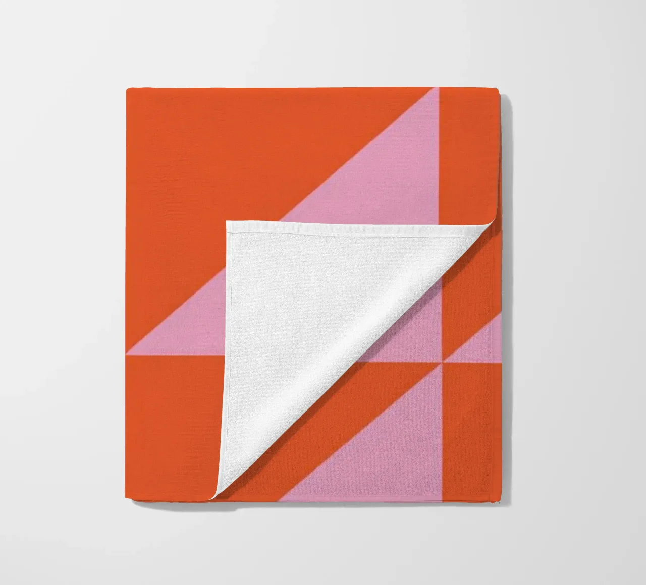 Bauhaus Ausstellung 1923 Geometric Triangle Pattern Strandtuch von NorwesClub