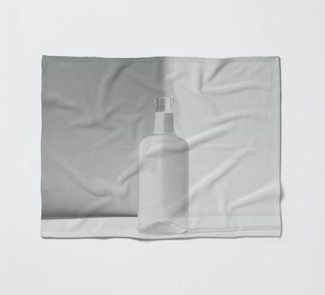 Bottle Minimal coperta in pile da George Griefy