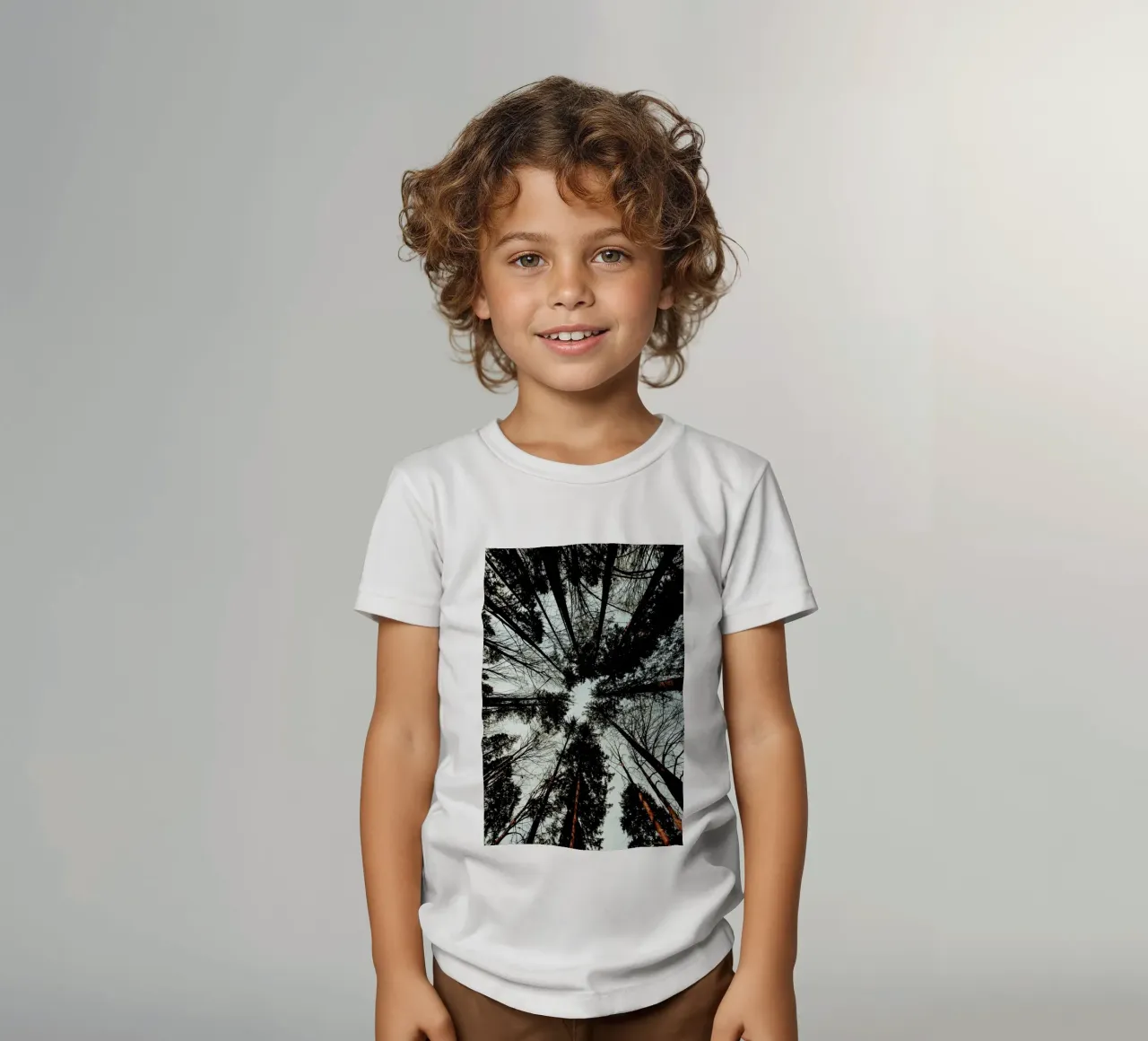 Look Up Kinder T-Shirt von Sebastian Hilgetag