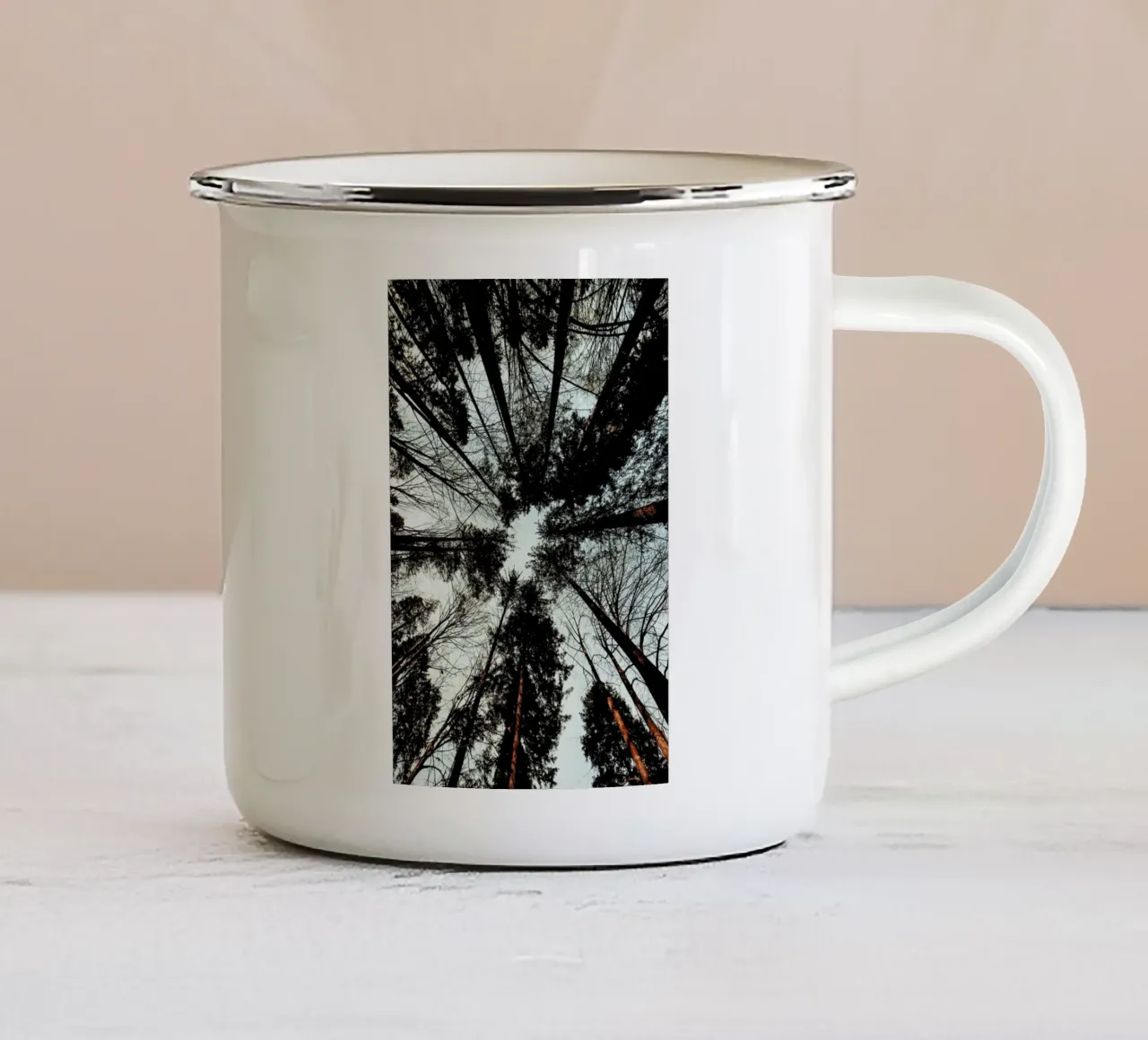 Look Up taza de esmalte de Sebastian Hilgetag