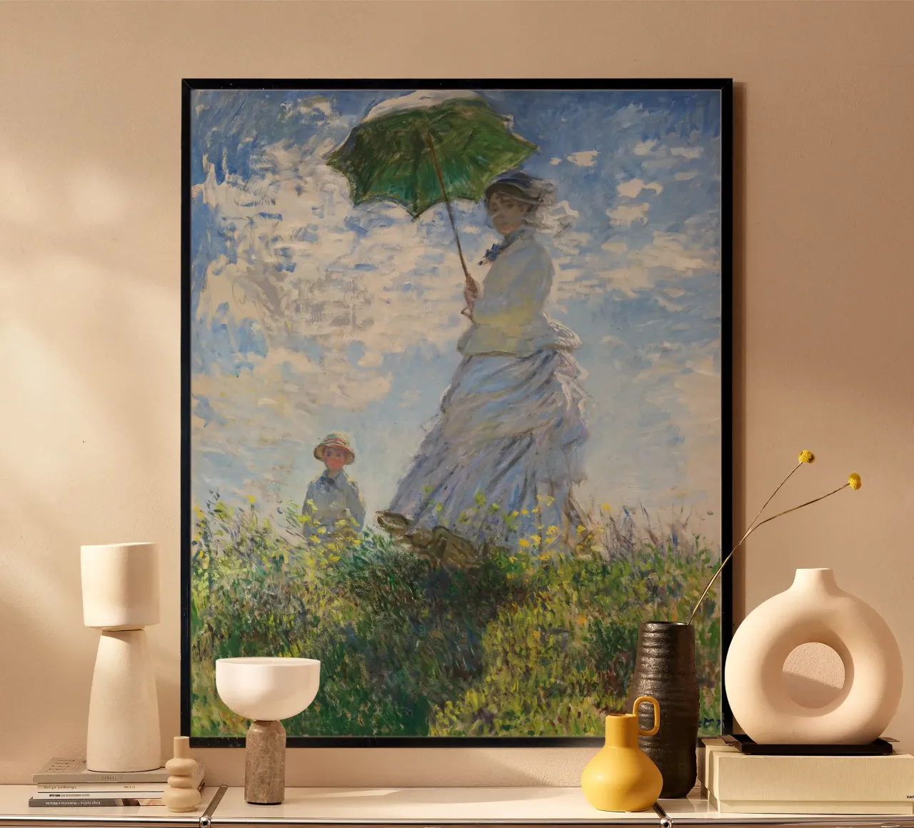 Claude Monet Frau mit Sonnenschirm -Madame Monet und ihr Sohn Poster mit Kunststoffrahmen von Monet Art Prints