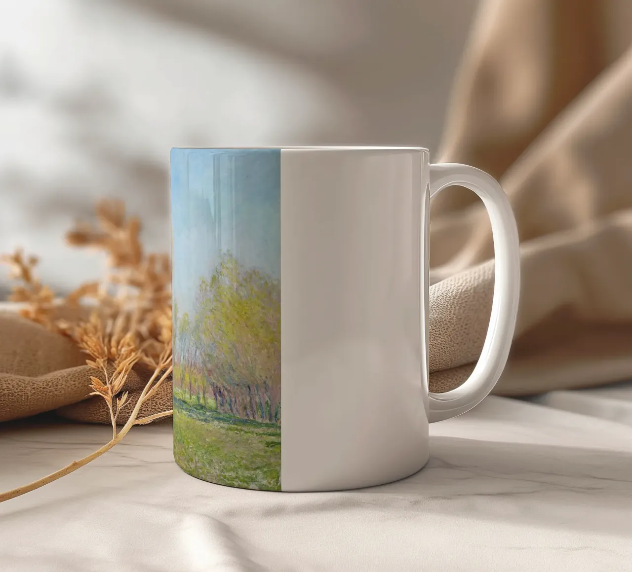 Claude Monet's Spring in Giverny (1890) tazza in ceramica da Monet Art Prints