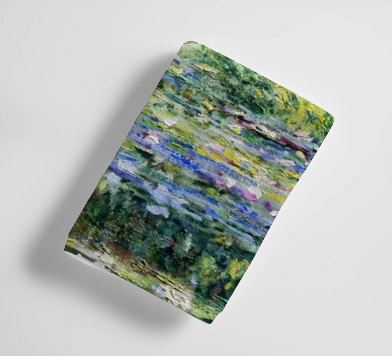 Claude Monets Seerosen und japanische Brücke Handtuch von Monet Art Prints