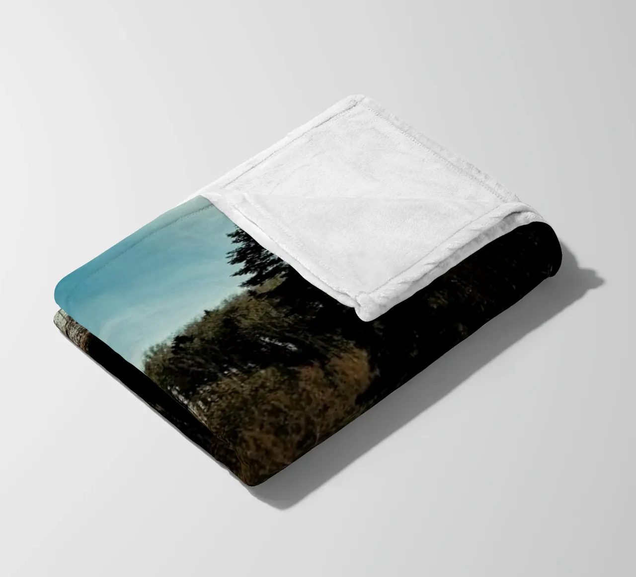At The The Edge Of The Woods coperta in pile da Sebastian Hilgetag