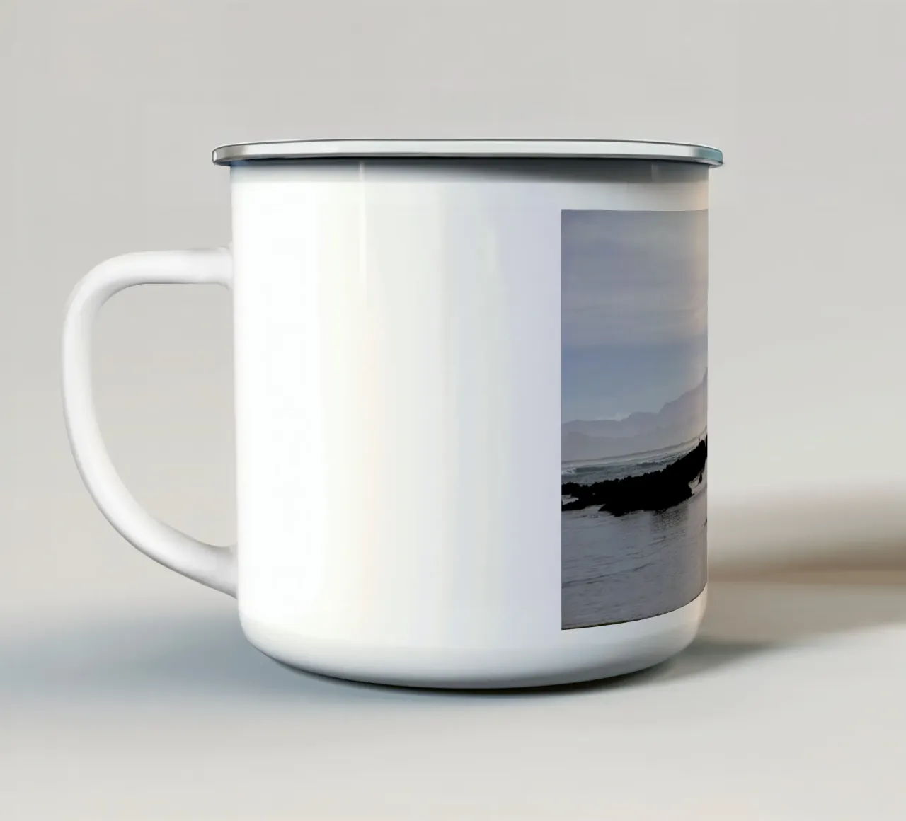 Santande tazza in smalto da Marlene Sørensen