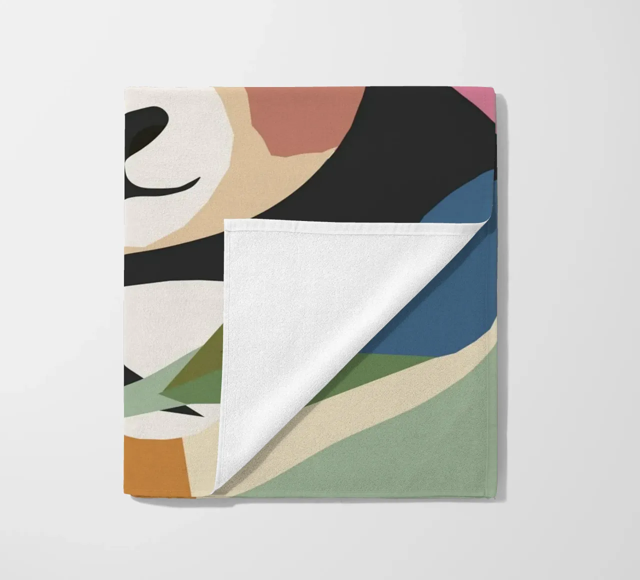 Un allegro panda in un moderno look collage telo mare da namosh