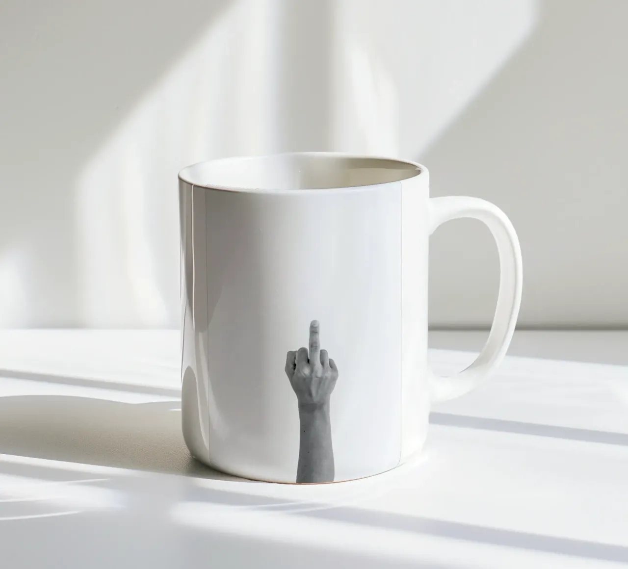 No Words Needed tazza in ceramica da Studio Nahili
