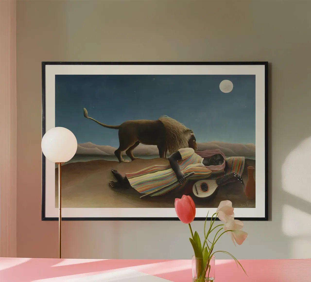 La zingara addormentata di Henri Rousseau (1897) poster con telaio in legno da Venus Art