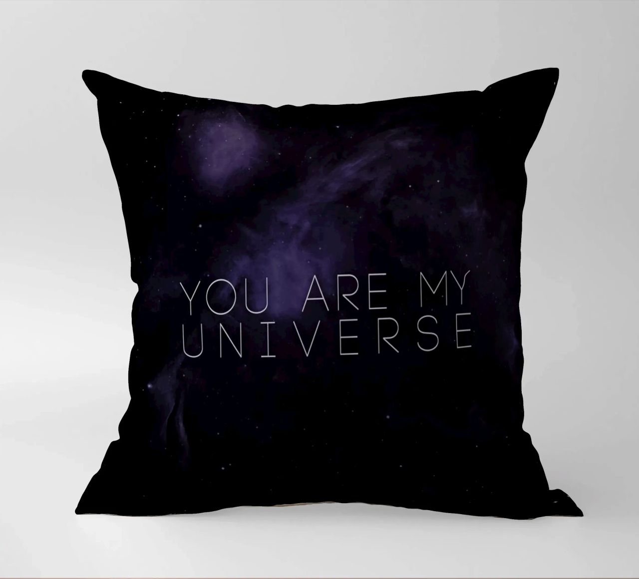 Universe cuscino da Leah Flores