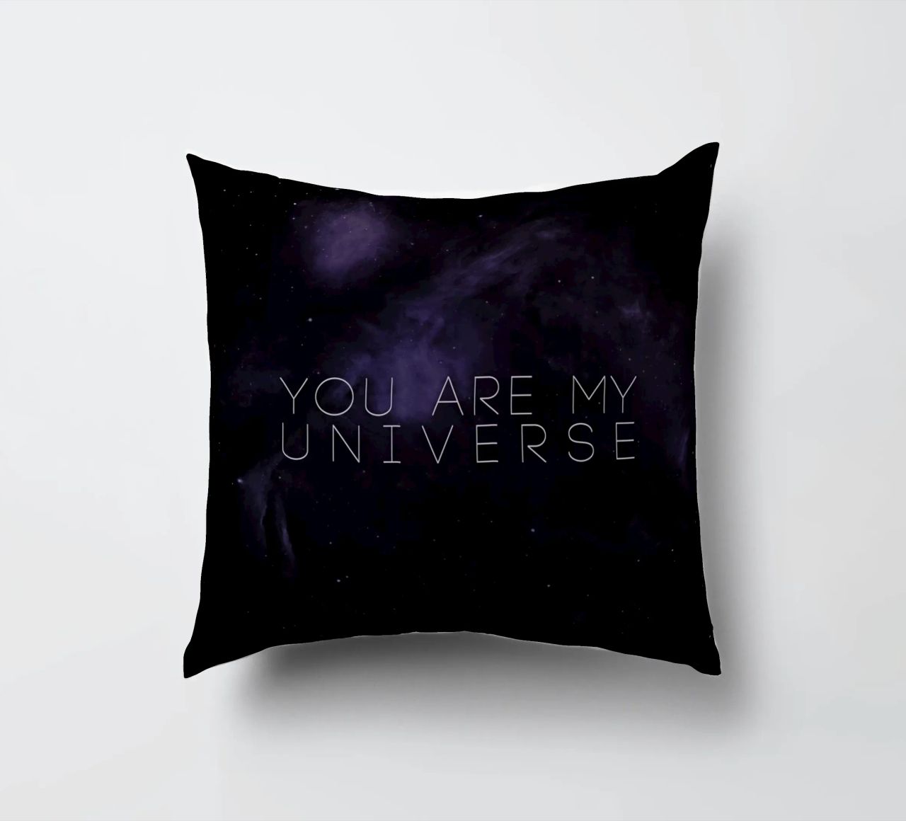 Universe cuscino da Leah Flores