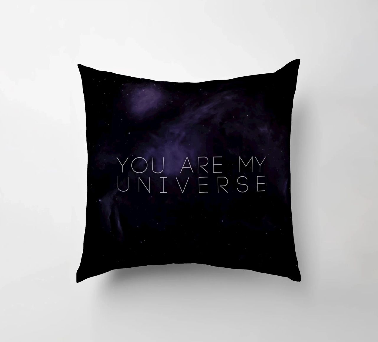 Universe cuscino da Leah Flores