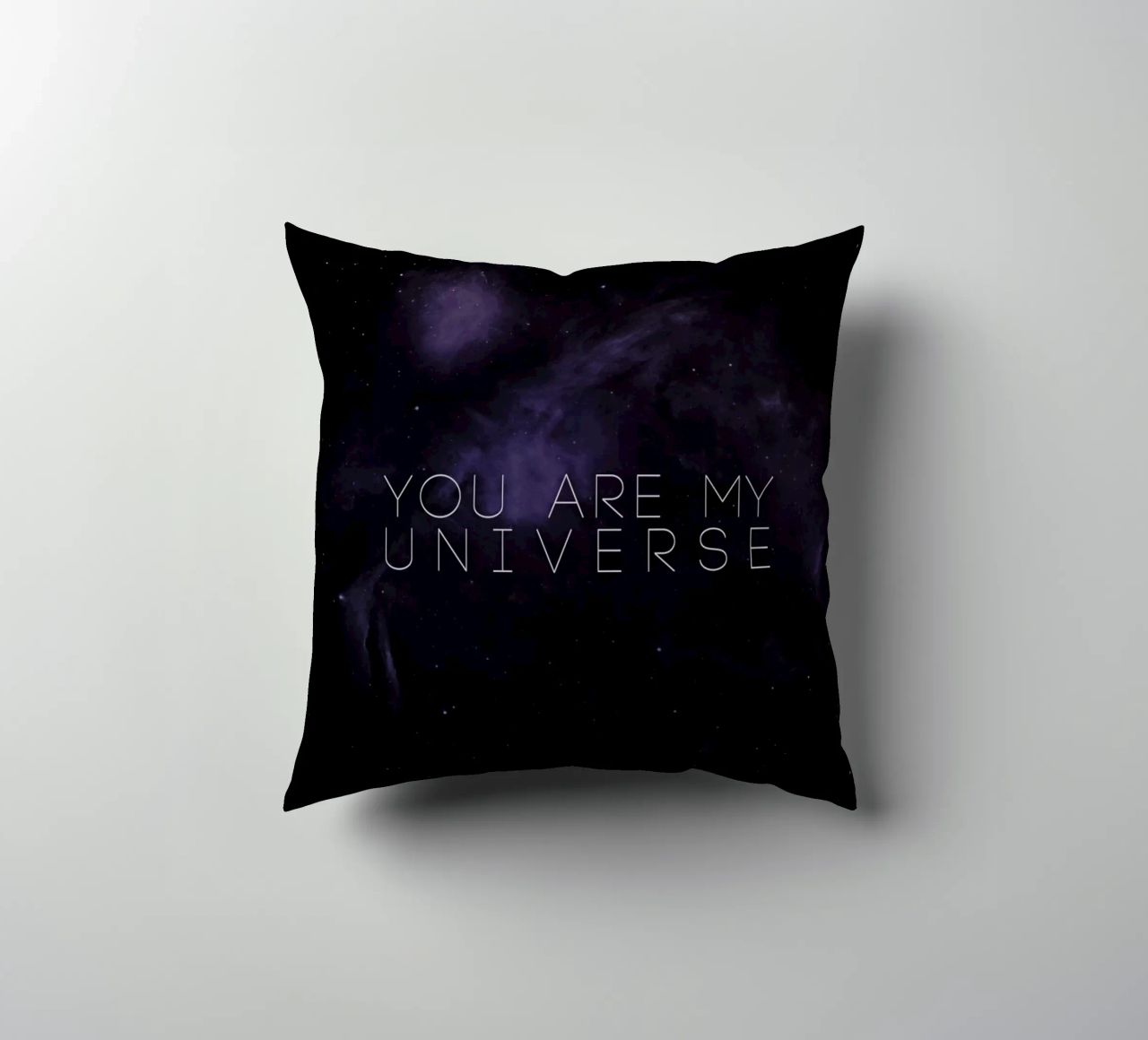 Universe cuscino da Leah Flores