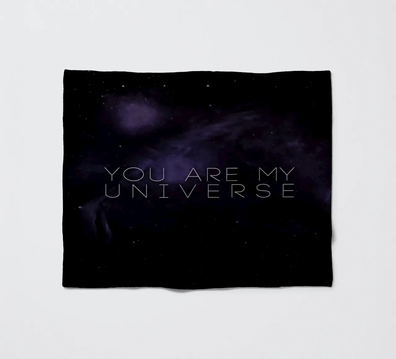 Universe coperta in pile da Leah Flores