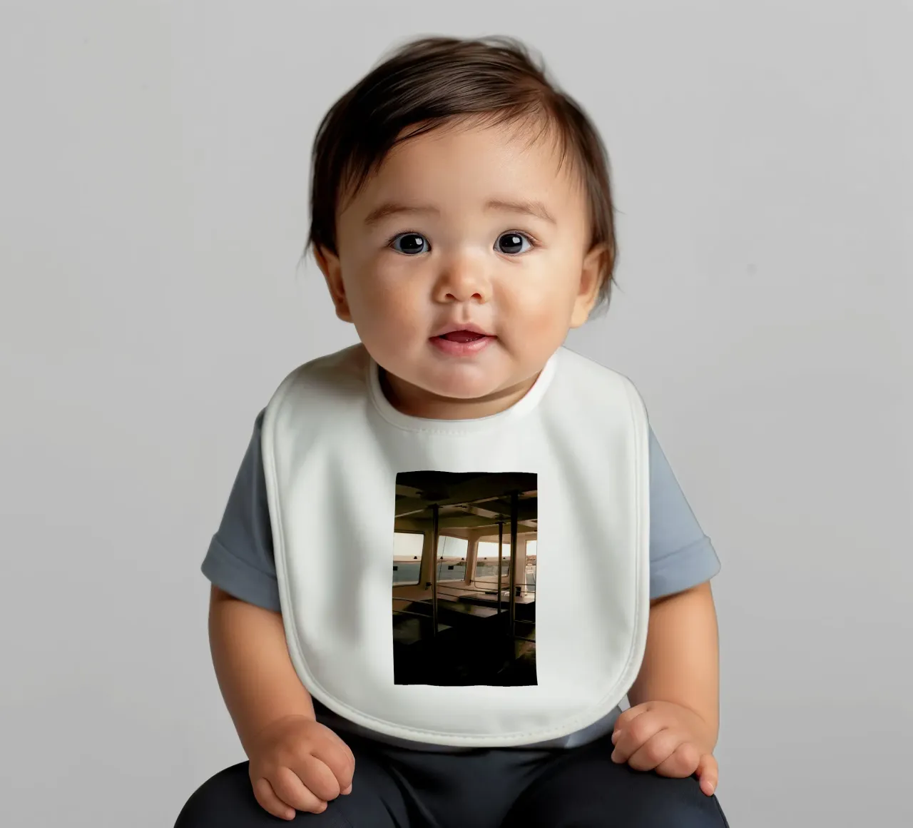 Go Somewhere bavaglino da Sebastian Hilgetag