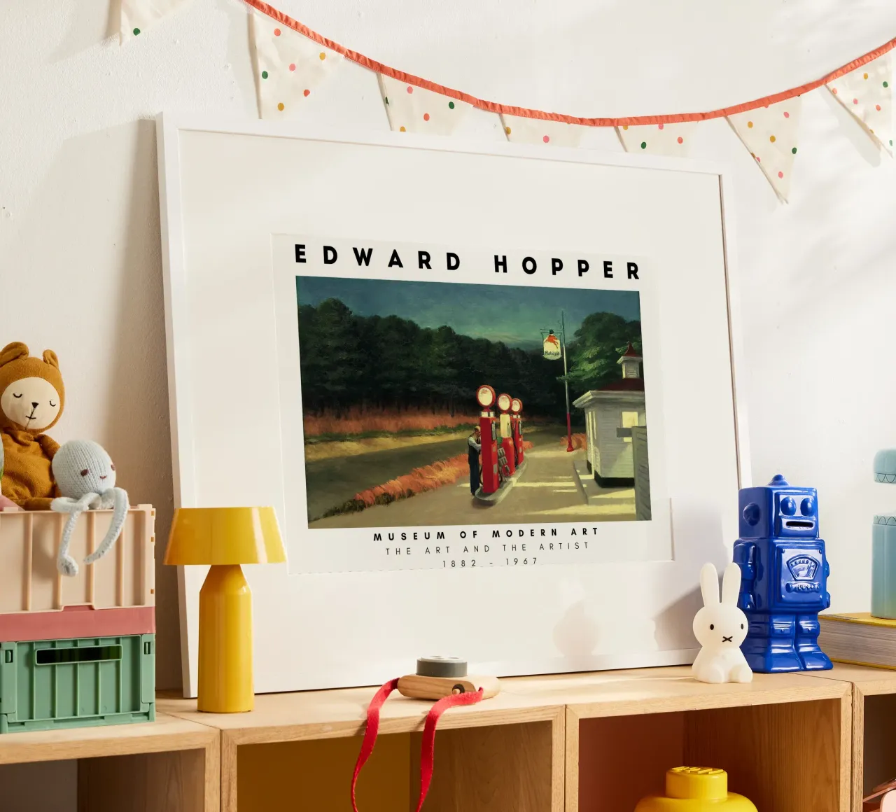 Stazione di servizio di Edward Hopper - Realismo americano d'epoca poster con telaio in alluminio da NorwesClub