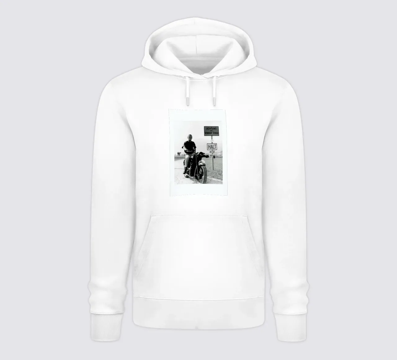 Steve McQueen "The Great Escape" 1963 sudadera con capucha de Gallery Print and Art Limited