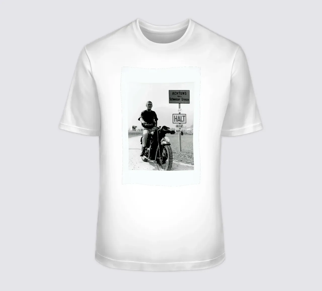 Steve McQueen "The Great Escape" 1963 t-shirt da Gallery Print and Art Limited