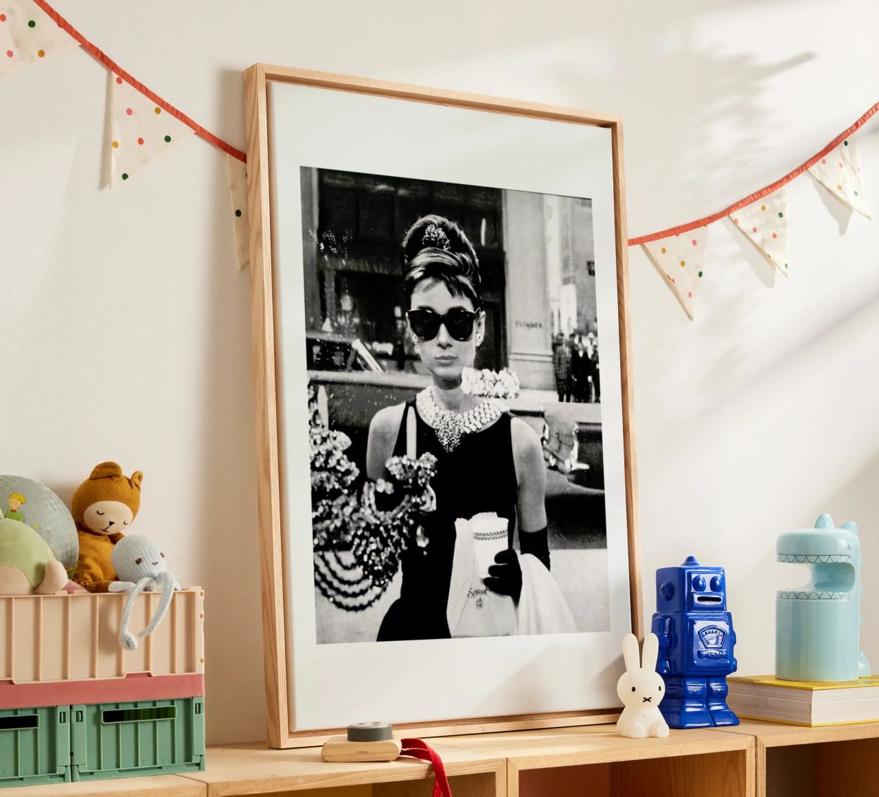 Audrey Hepburn in Breakfast at Tiffany's, 1961 Leinwand von Gallery Print and Art Limited