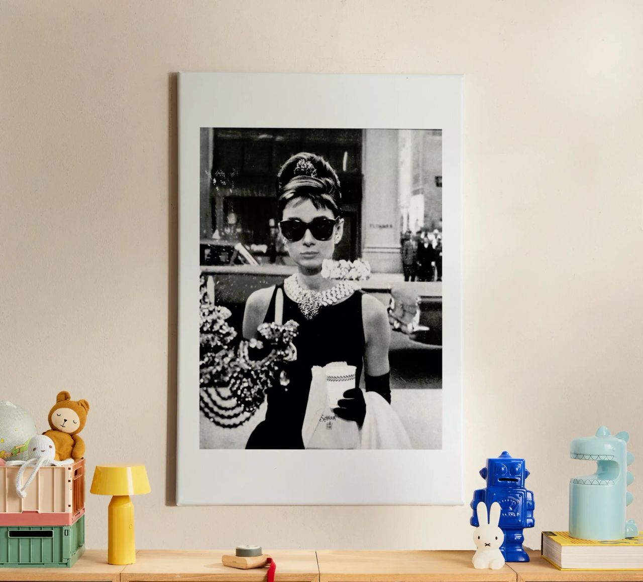 Audrey Hepburn in Breakfast at Tiffany's, 1961 Leinwand von Gallery Print and Art Limited