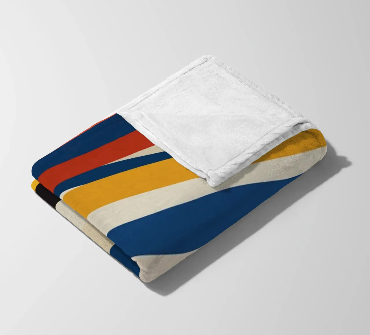 Striscia ondulata bauhaus tricolore coperta in pile da Little Dean