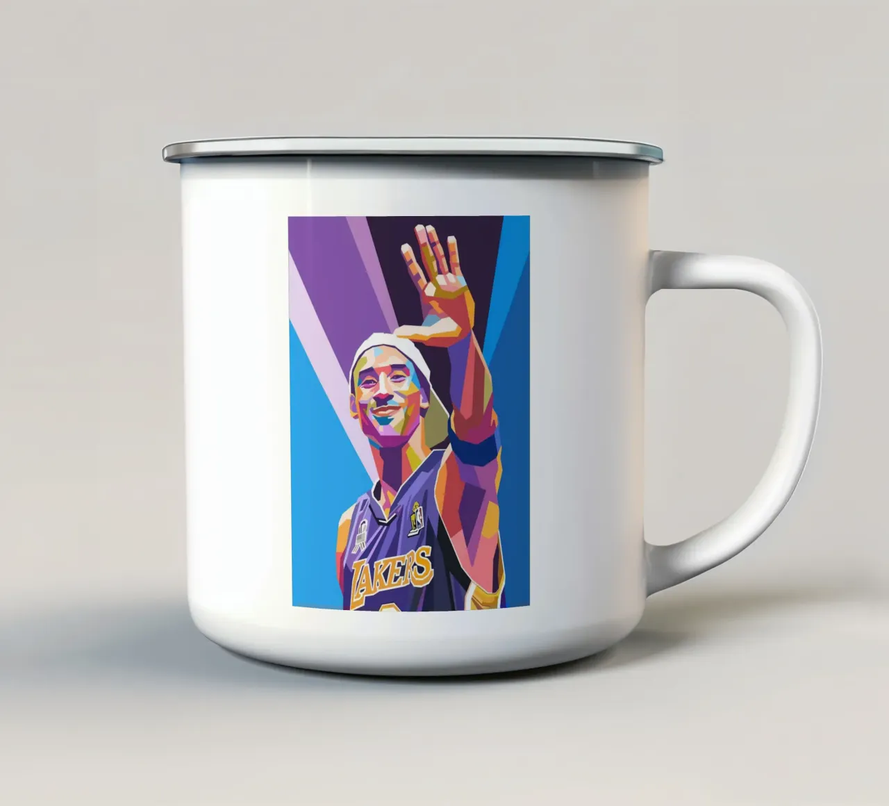 L'iconica pop art di Kobe Bryant tazza in smalto da Hantamrata