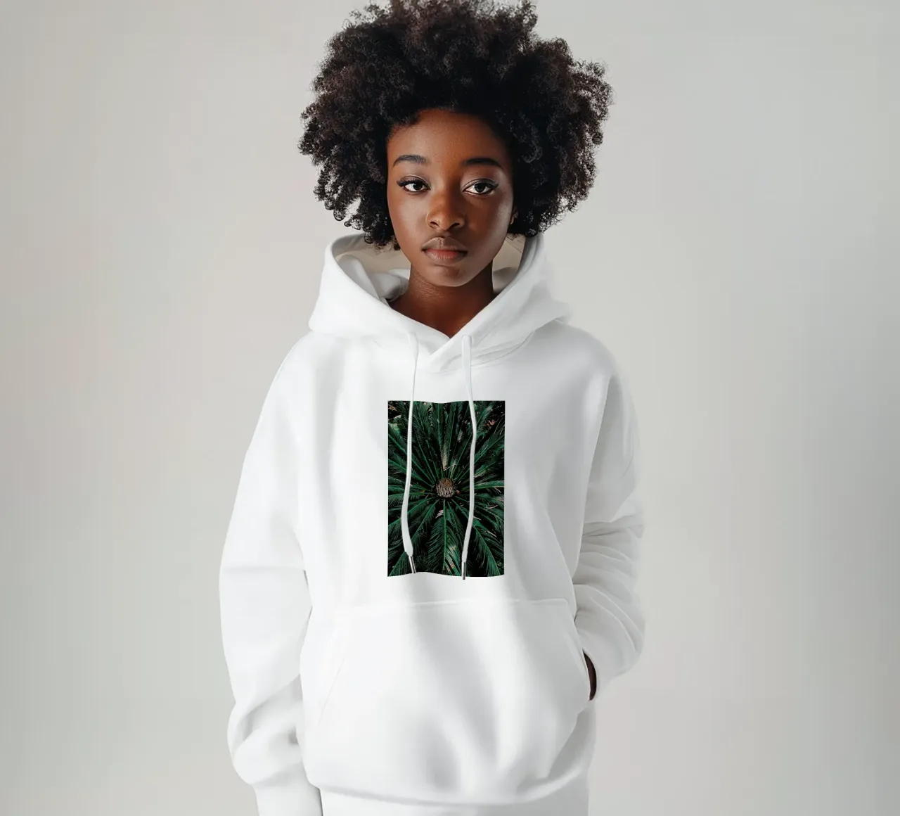 Botanical — Palm Leaves felpa con cappuccio da Sebastian Hilgetag