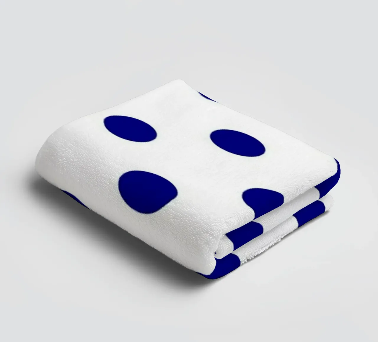 Motivo a pois bianchi e blu navy asciugamano da bagno da Shark Printables