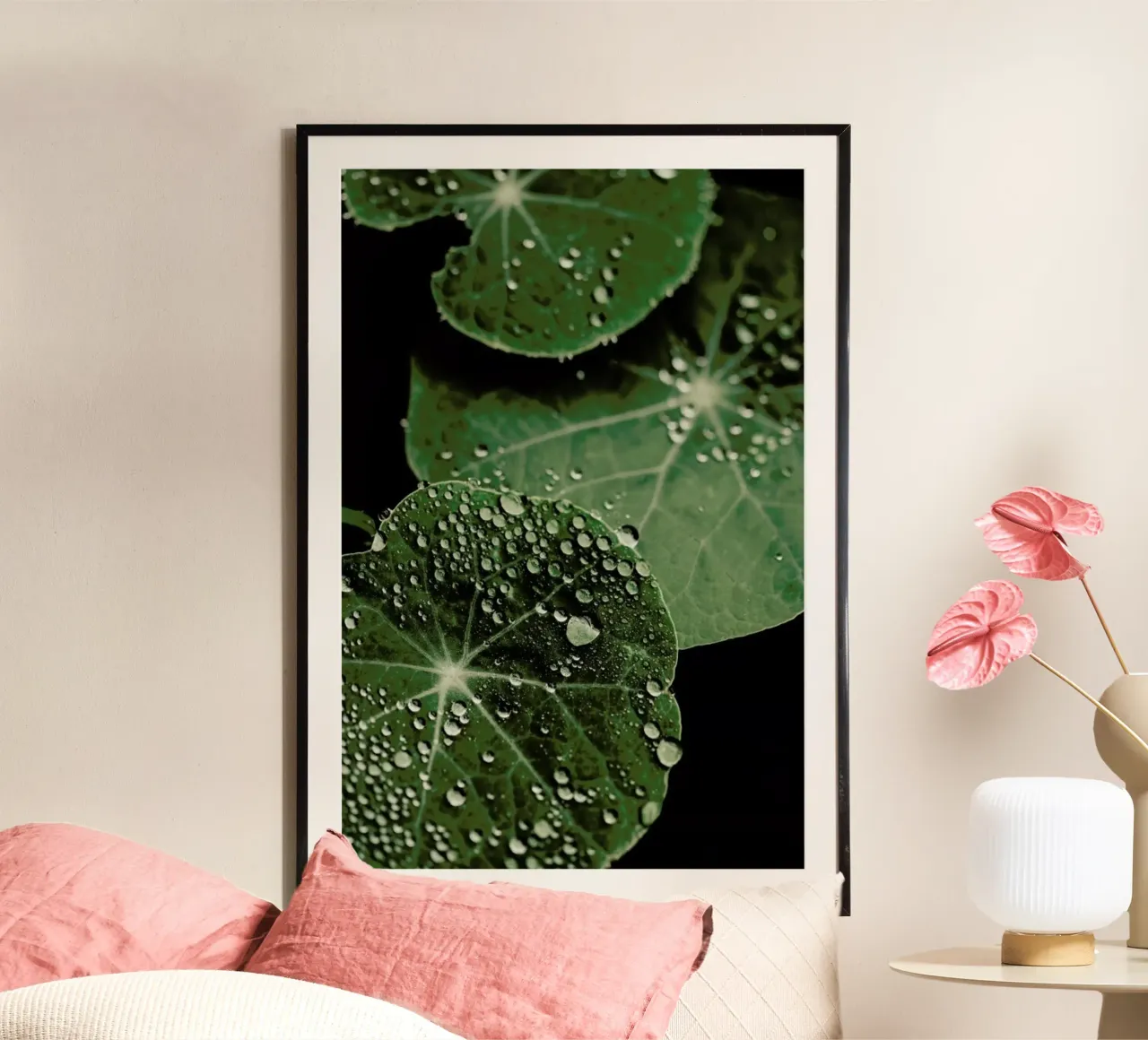 Nasturtium Leaves poster con telaio in alluminio da Ingrid Beddoes