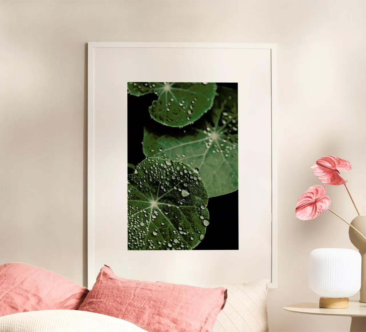 Nasturtium Leaves poster con telaio in alluminio da Ingrid Beddoes