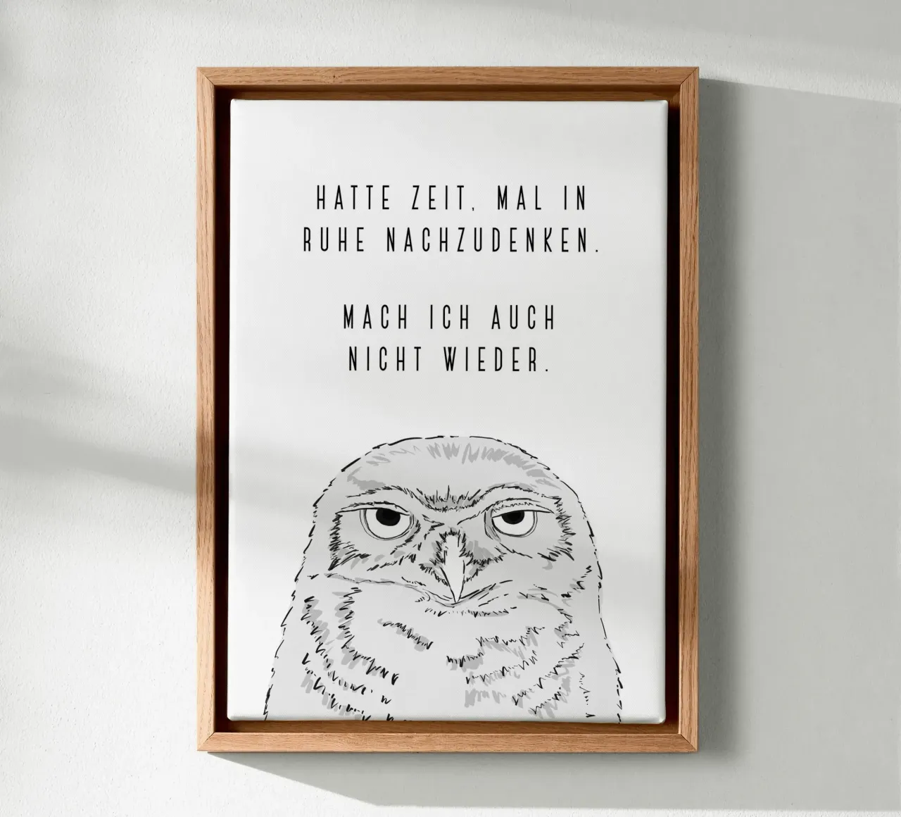 Mal nachgedacht - Grumpy owl tela con Cornice a cassetta da BAINAI