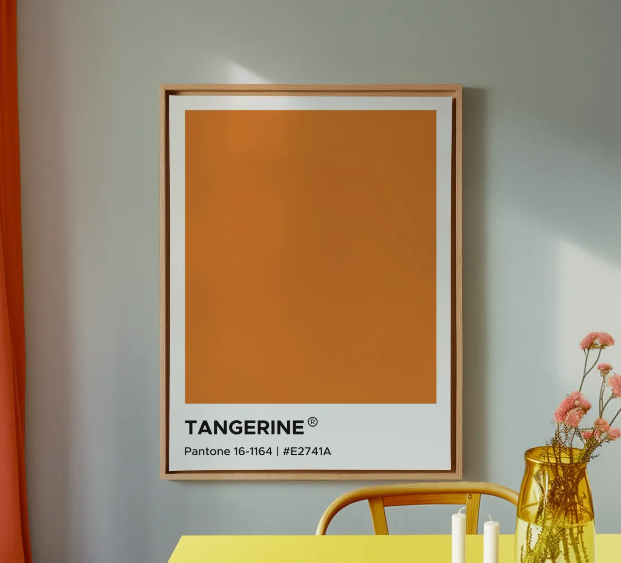 Tangerine Pantone Leinwand mit Schattenfugenrahmen von Paigaam Studio