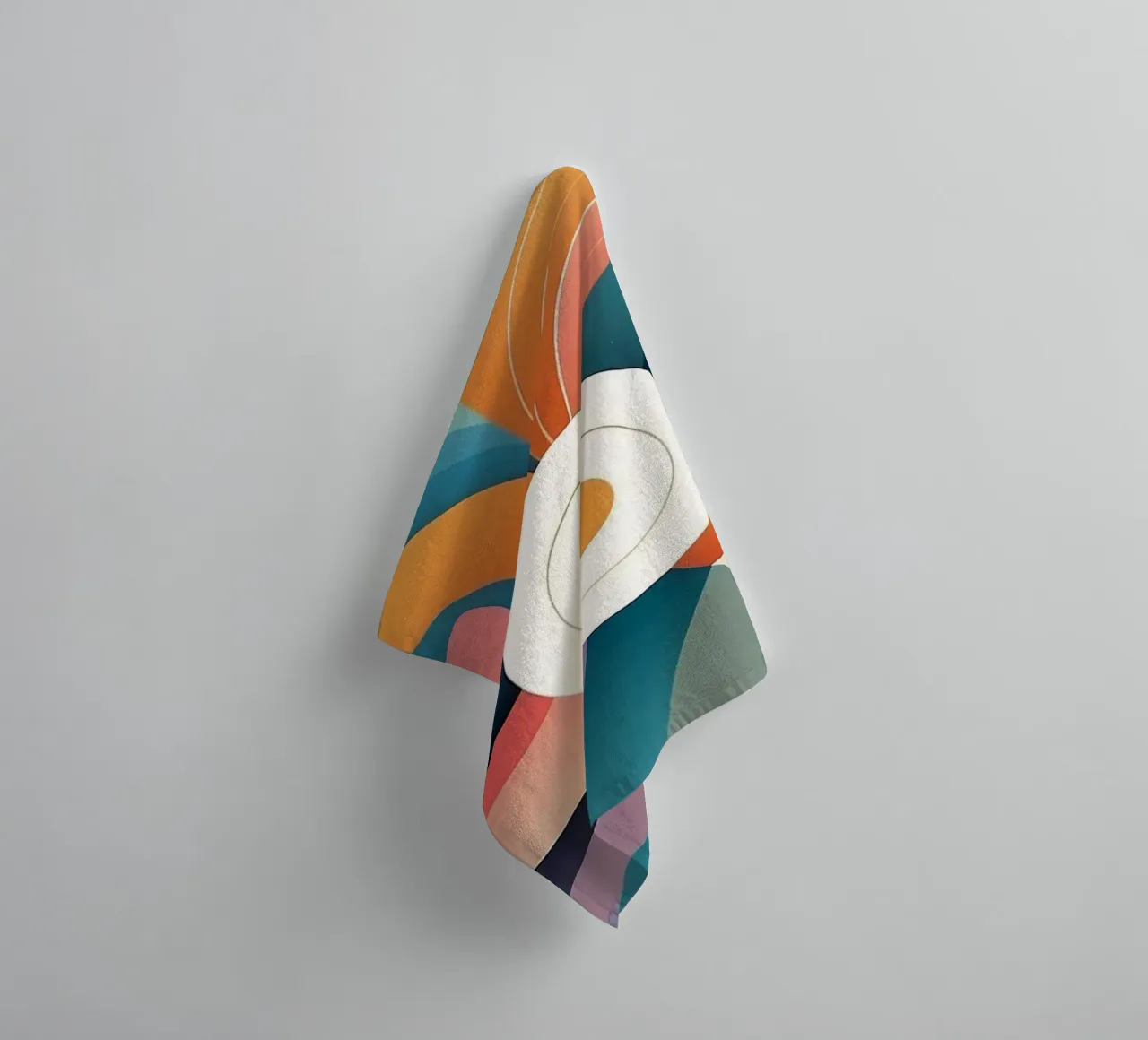 Kleurrijk abstract ontwerp met wervelende vormen badhanddoek van DesignDoodle