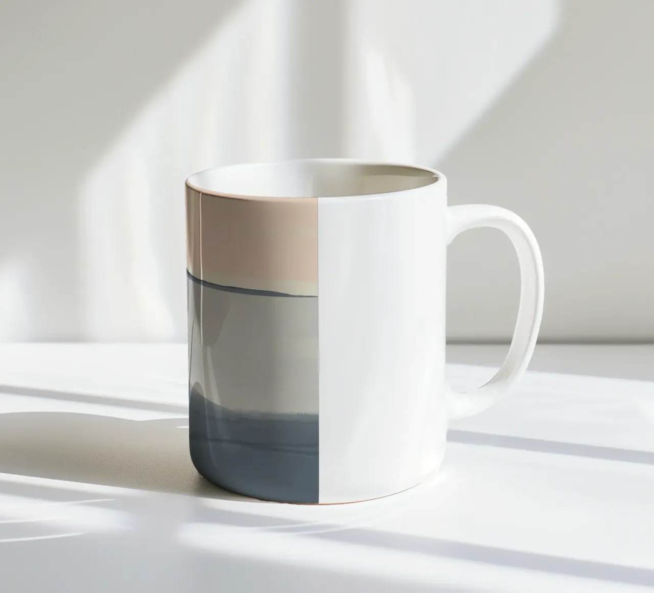 Paesaggio marino semplice lavato in modo tenue tazza in ceramica da Little Dean