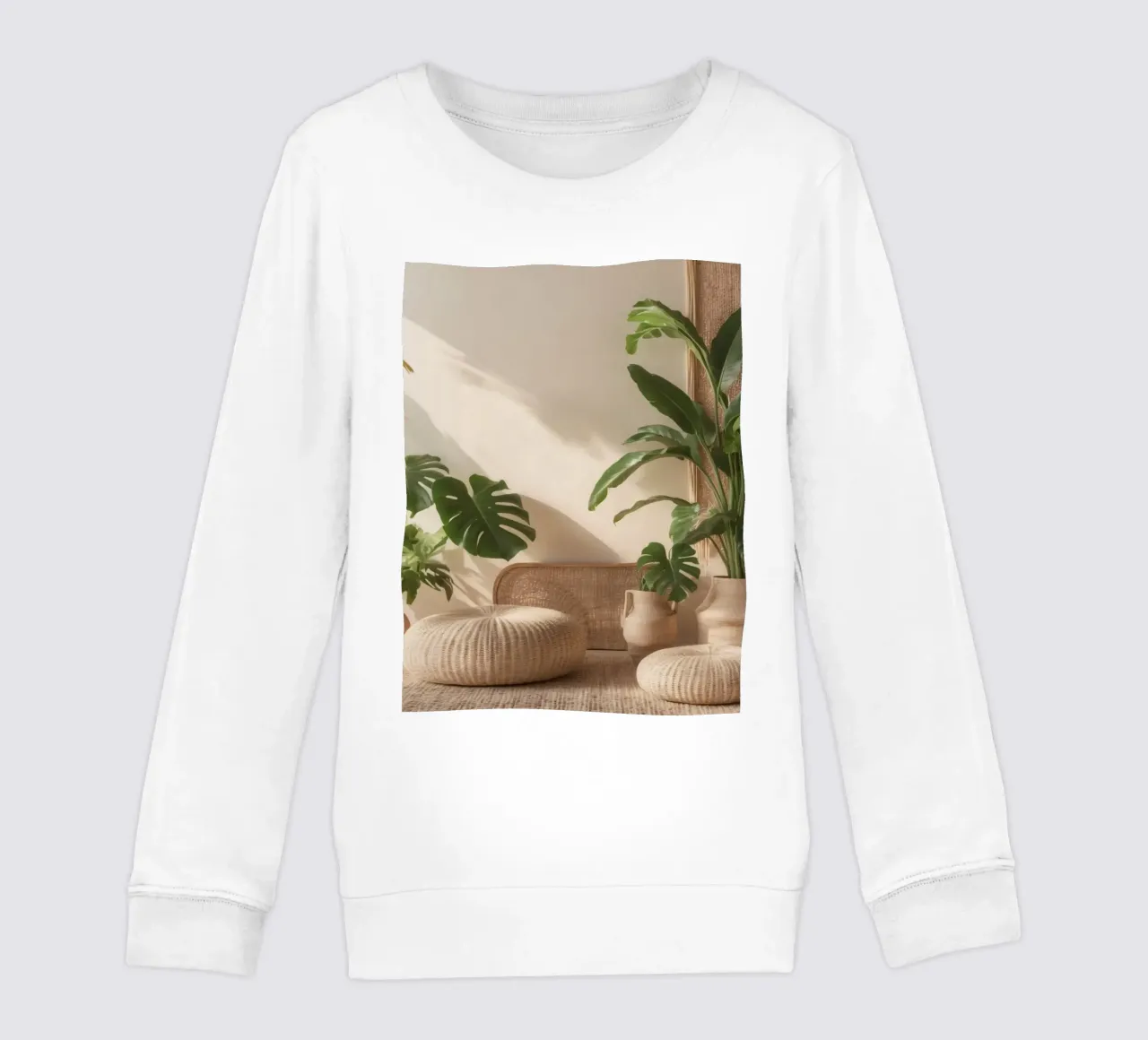 Espace intérieur lumineux et aéré avec des plantes et un décor naturel sweat enfant de DesignDoodle