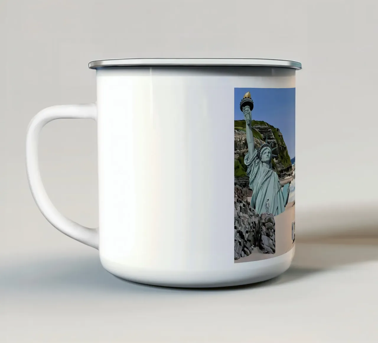 It's a Question of Simian Survival tazza in smalto da Scott Listfield