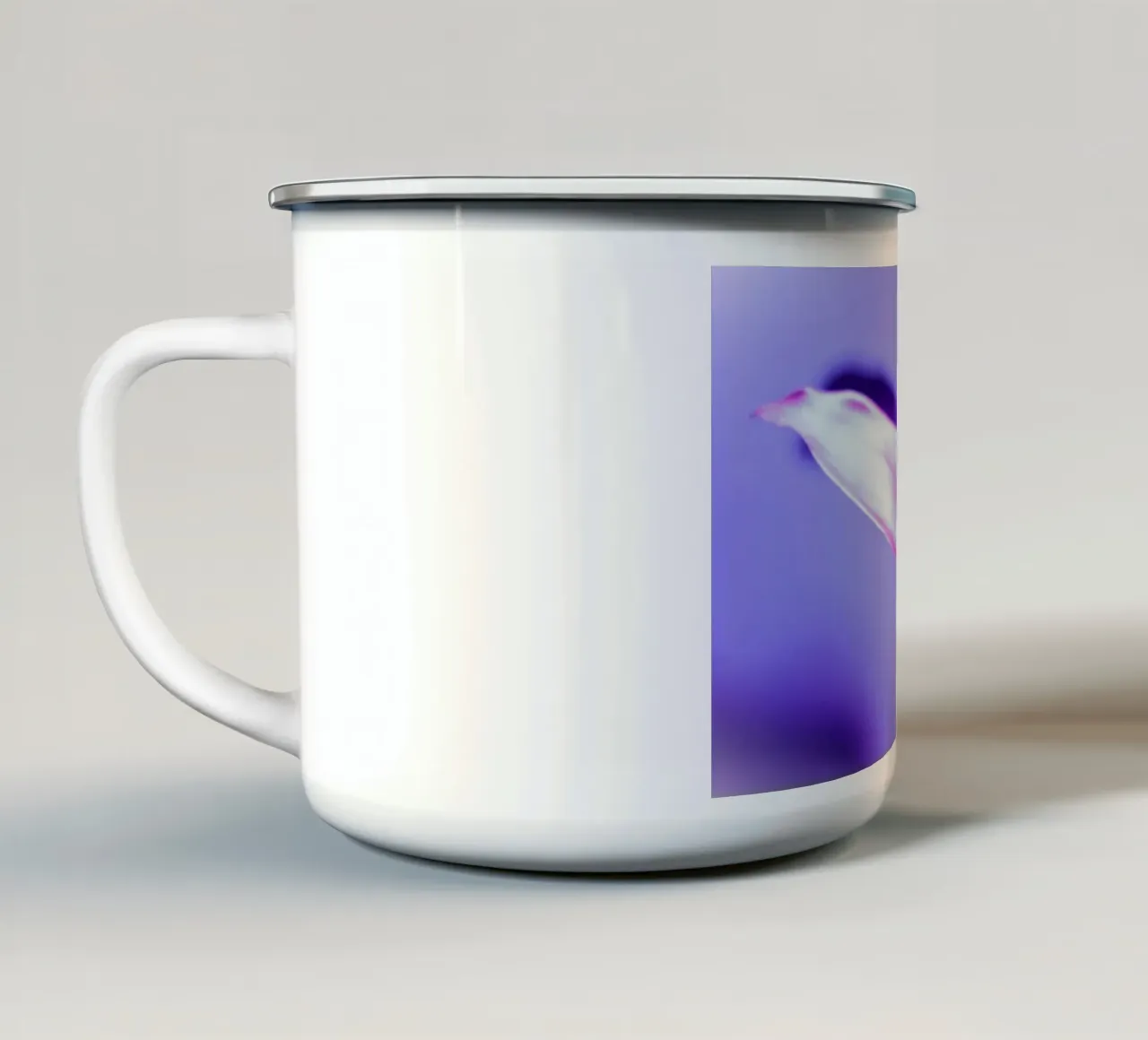 Fogli Fotografia in luce nera tazza in smalto da Alexandra Joseph Fotomomente