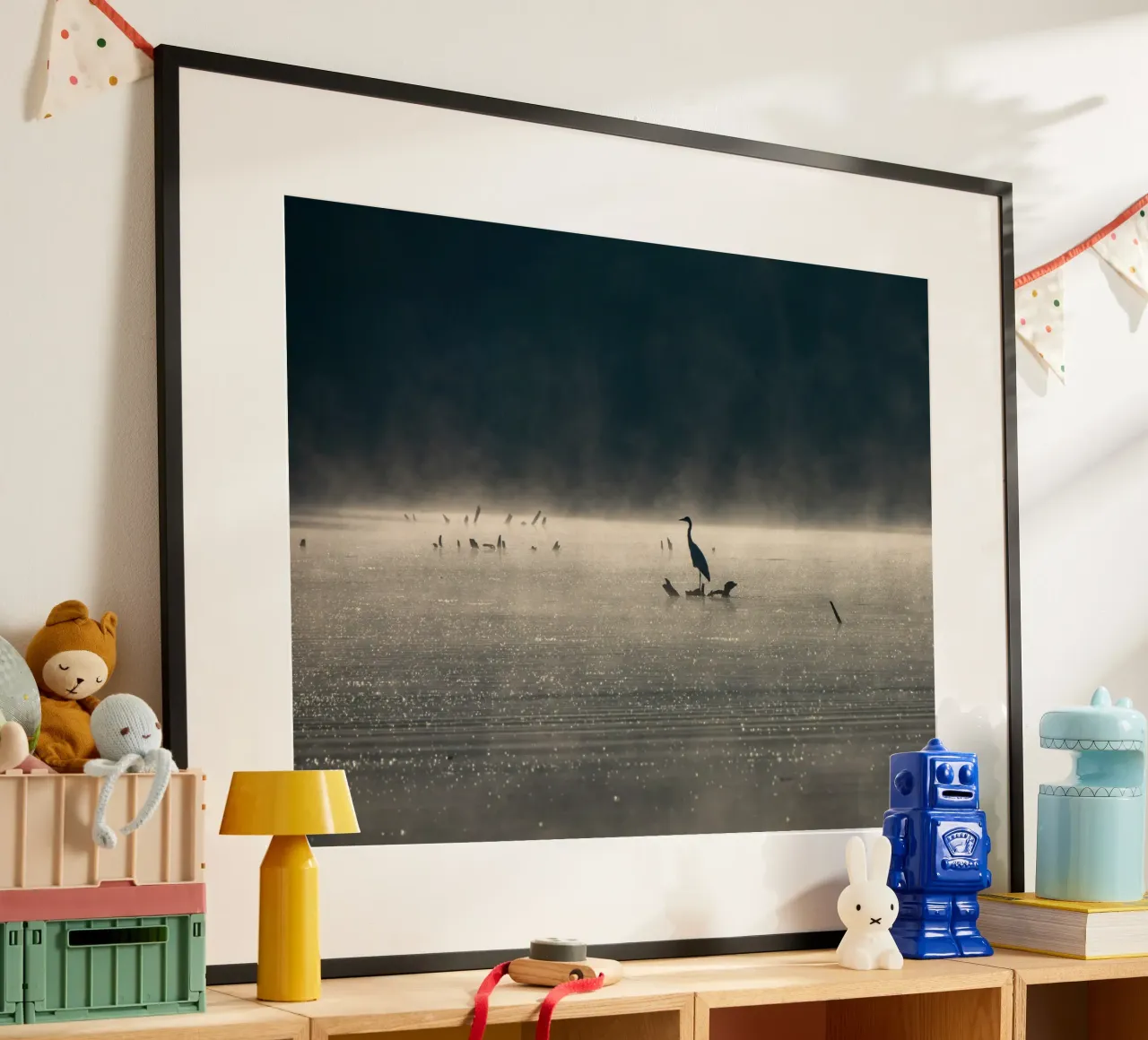 Grey Heron poster con telaio in legno da anderm