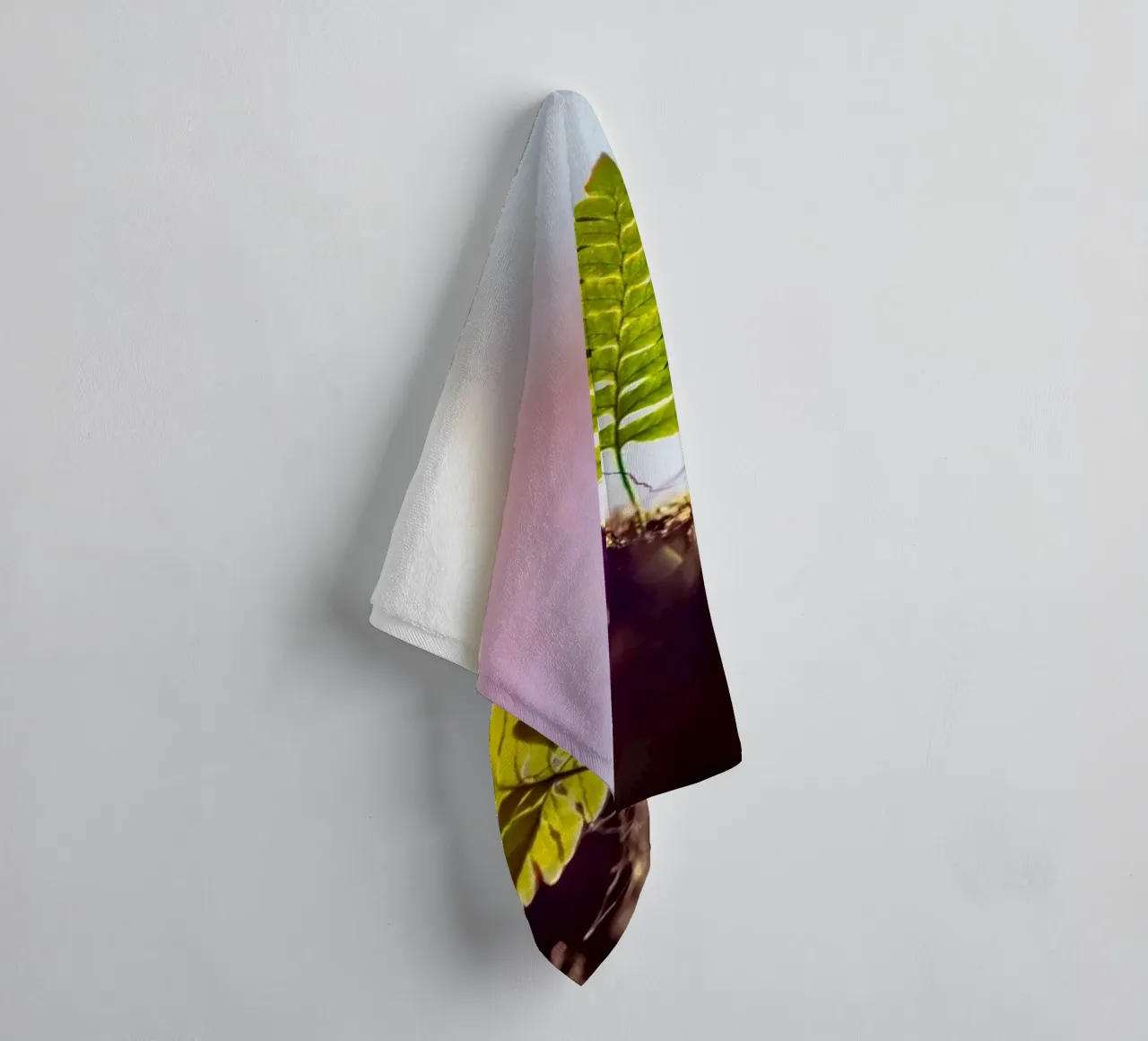 Fern in sunlight - macro photography towel by 5ecken