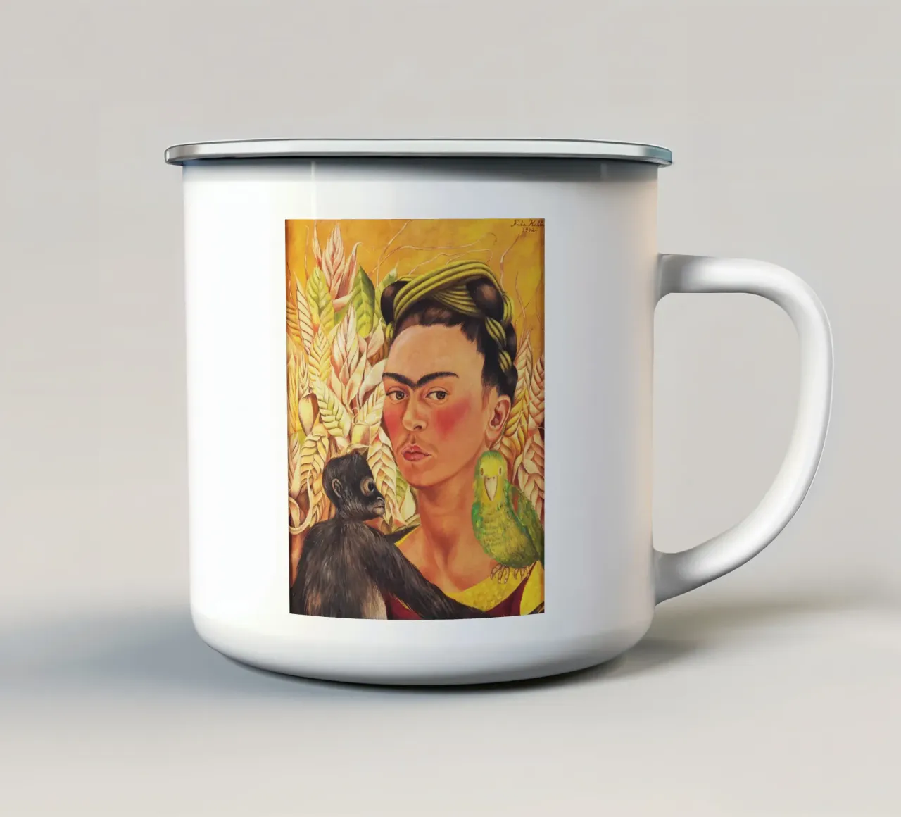 Autoritratto di Frida Kahlo con scimmia e pappagallo tazza in smalto da Venus Art