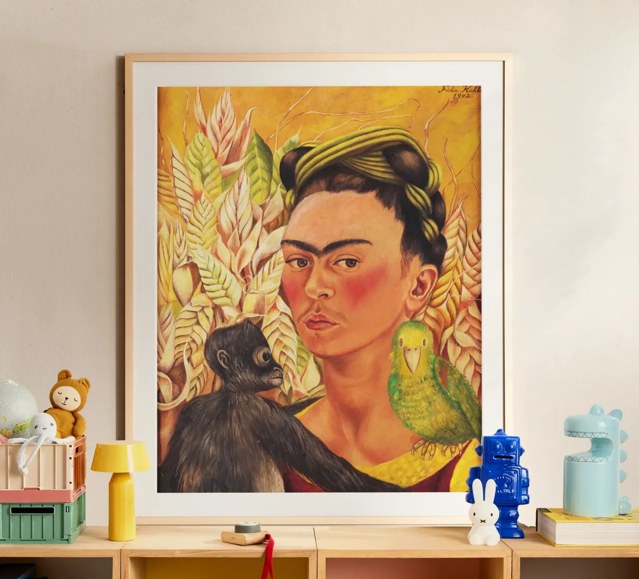 Autoritratto di Frida Kahlo con scimmia e pappagallo carta hahnemühle da Venus Art