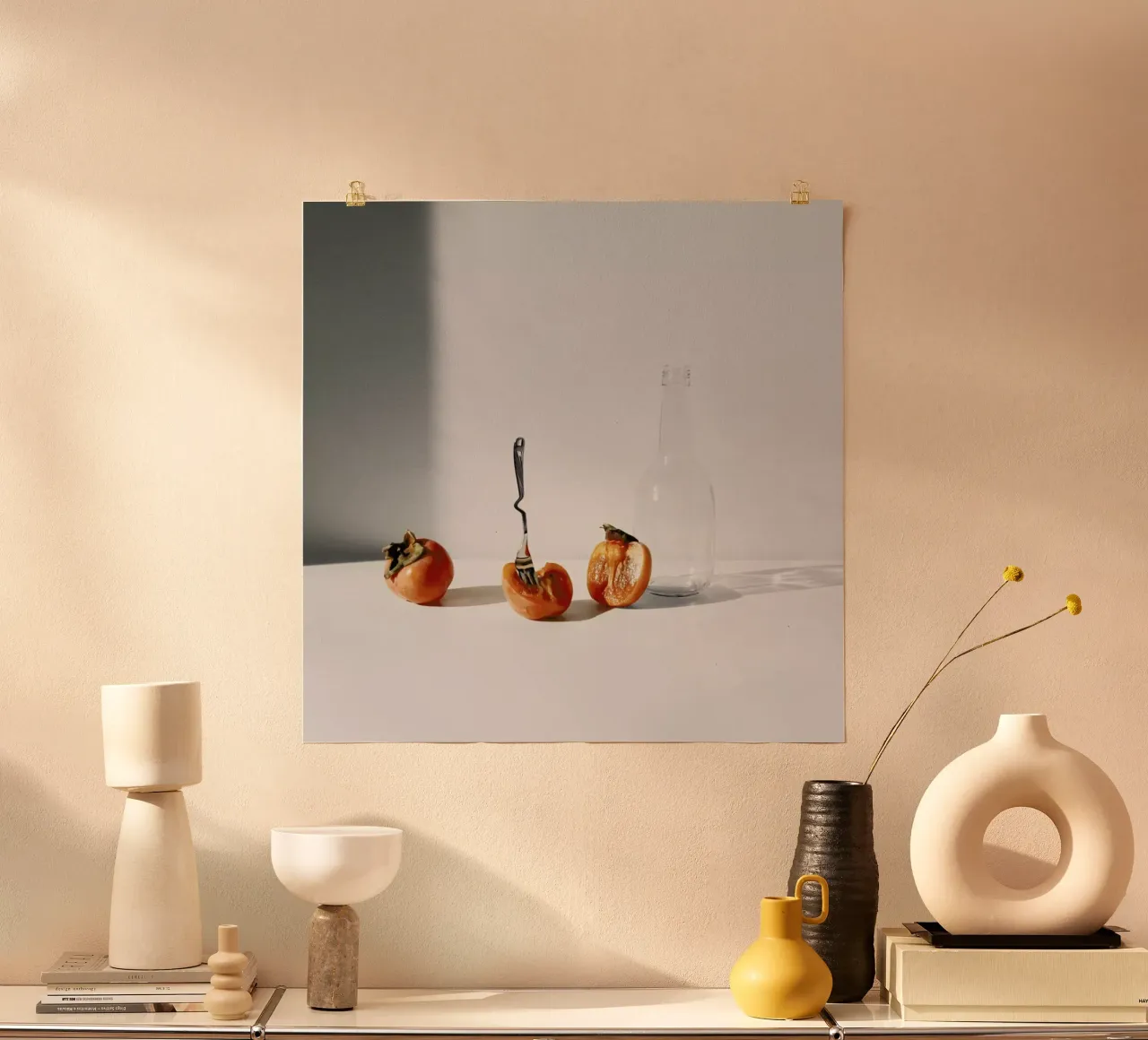 Persimmon Fruit poster con telaio in alluminio da George Griefy