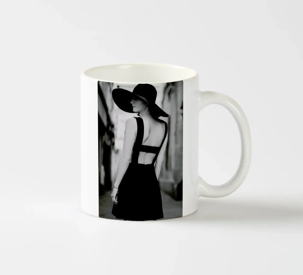 Graceful tazza in ceramica da Runway Collective