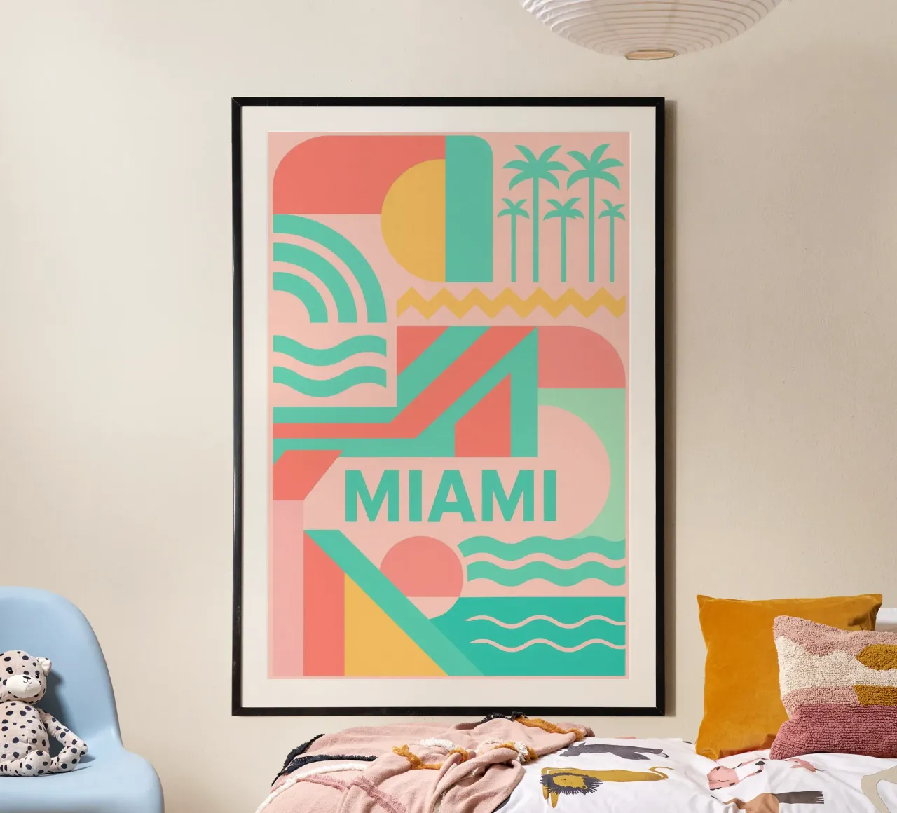 Miami - Le vibrazioni pastello di una città soleggiata poster con telaio in legno da JETLAG | affiches voyage